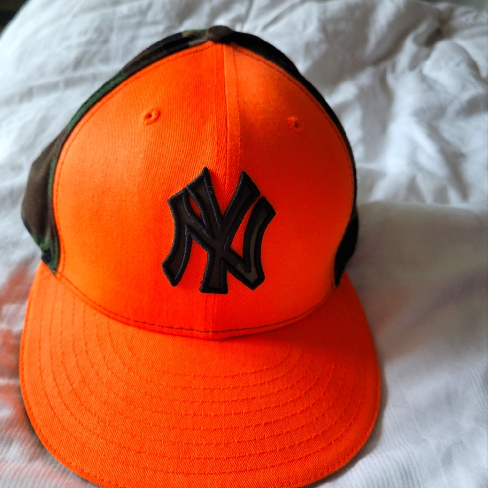 Fitted hat